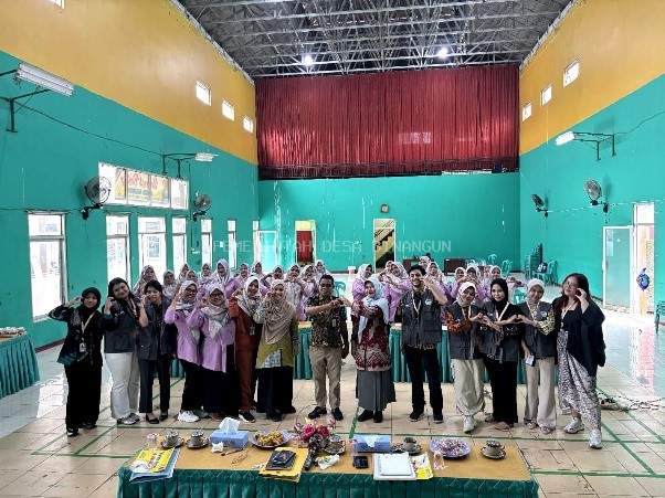 PELATIHAN PENGELOLAAN KEUANGAN RUMAH TANGGA PKK